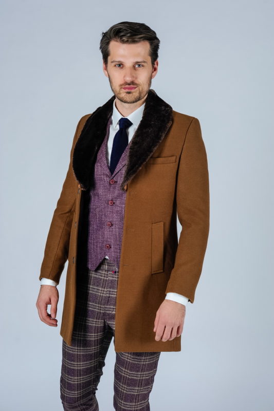 Мужское пальто с меховым воротником. Арт.:1-118-1
