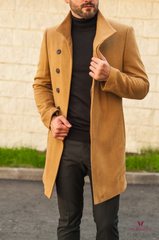 Мужское пальто с косым воротом горчичного цвета. Арт.:1-240-2