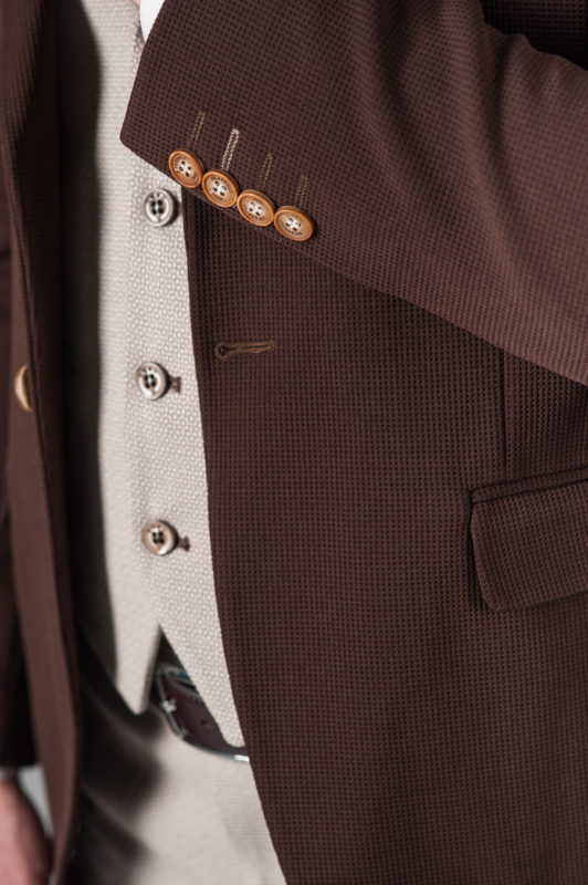 Приталенный пиджак мужской коричневого цвета. Арт.:2-217-2