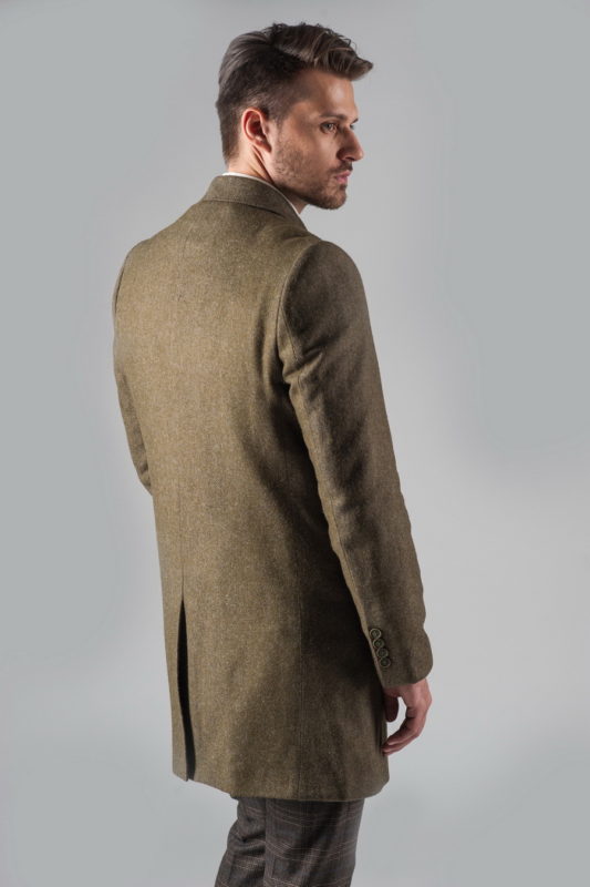 Приталенное пальто из фактурной ткани. Арт.:1-207-2