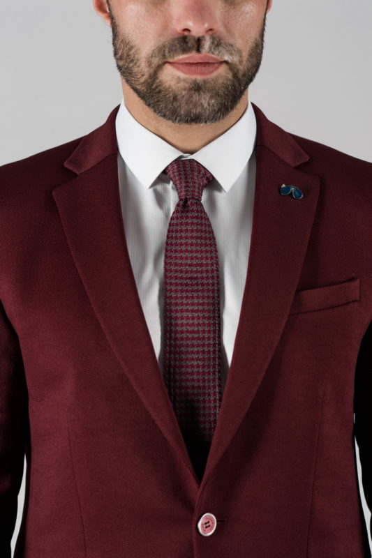Приталенный мужской пиджак бордового цвета. Арт.:2-425-1