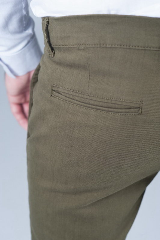Зауженные брюки цвета хаки . Арт.:6-242-1