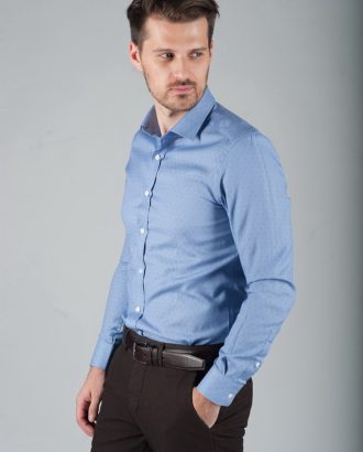 Голубая приталенная рубашка из фактурной ткани. Арт.:5-276-3