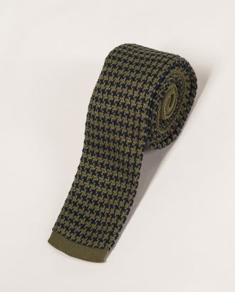 Вязанный галстук с сине-зелены узором. Арт.:10-28