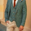 Мужской костюм из пиджака и жилета бордового цвета. Арт.:4-532-4