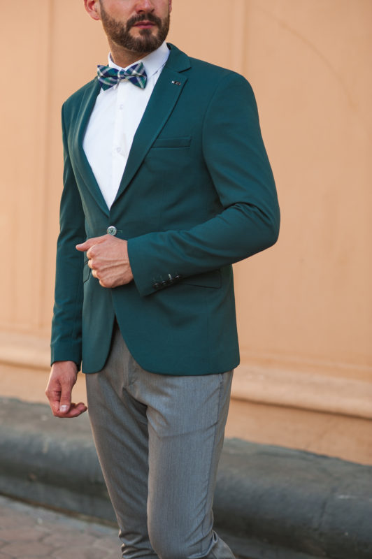 Приталенный пиджак зеленого цвета. Арт.:2-502-1