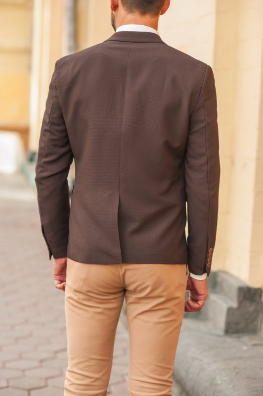 Коричневый мужской пиджак приталенного кроя. Арт.:2-548-2