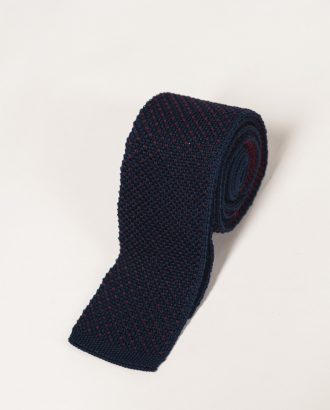 Вязаный синий галстук с бордовой нитью. Арт.:10-31