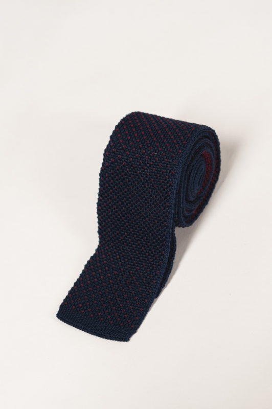 Вязаный синий галстук с бордовой нитью. Арт.:10-31