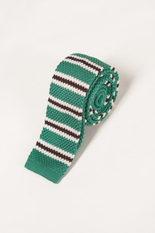 Зеленый галстук в горизонтальную полоску. Арт.:10-35