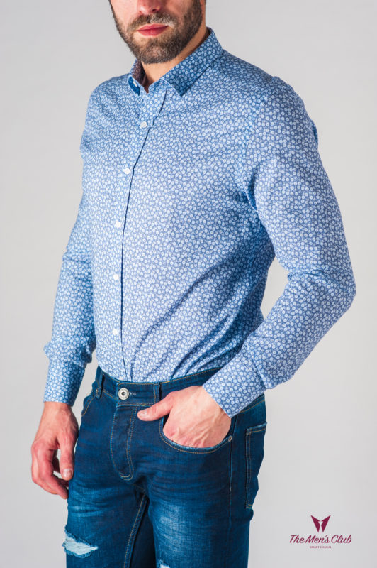 Мужская приталенная голубая рубашка с принтом. Арт.:5-633-3