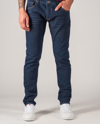 В меру зауженные, темно-синие мужские джинсы. Арт.:7-763