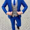 Мужской костюм-тройка синего цвета с контрастной жилеткой. Арт.:4-1054-3