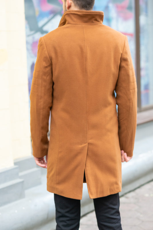 Зимнее мужское пальто горчичного цвета. Арт.:1-1203-10