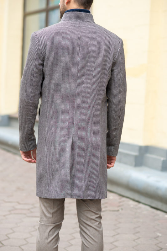 Молодежное пальто светлого цвета. Арт.:1-1210-3