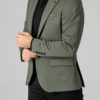 Мужской приталенный пиджак зеленого цвета. Арт.:2-1406-5