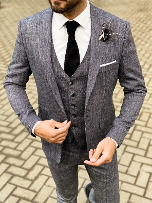 Серый мужской костюм-тройка в стиле смарт-кэжуал. Арт.: 4-1470-3