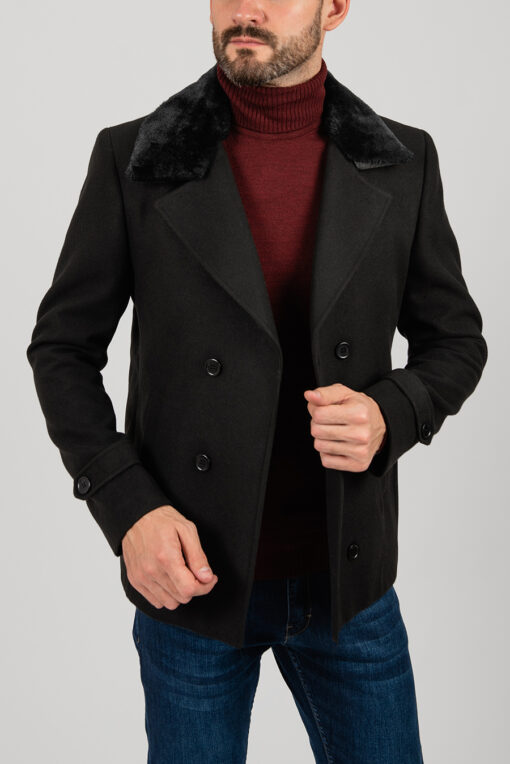 Чёрное  укороченное пальто,  приталенного кроя. Арт.:1-1846-1