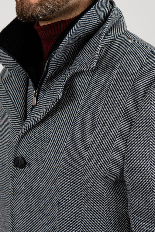 Зимнее пальто, серого цвета с рисунком “ёлочка”. Арт.:1-1848-2