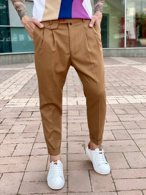 Мужские стильные брюки коричневого цвета с защипами. Арт.:2328