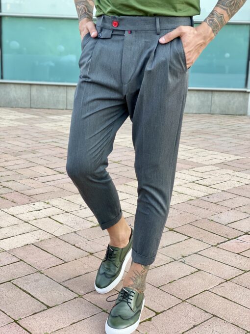 Стильные мужские брюки серого цвета, элегантно зауженные к низу. Арт.:2474