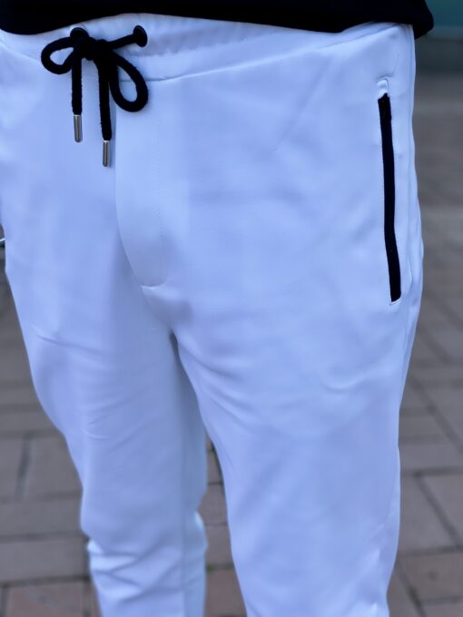 Белые укороченные брюки в стиле спорт шик. Арт.: 2477