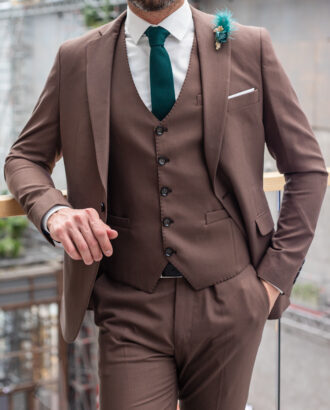 Мужской костюм-тройка коричневого цвета. Арт.: 3510