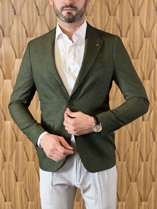 Приталенный пиджак зелёного цвета. Арт.:4132