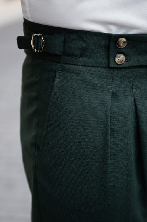 Стильные зеленые брюки с защипами Арт.:6922